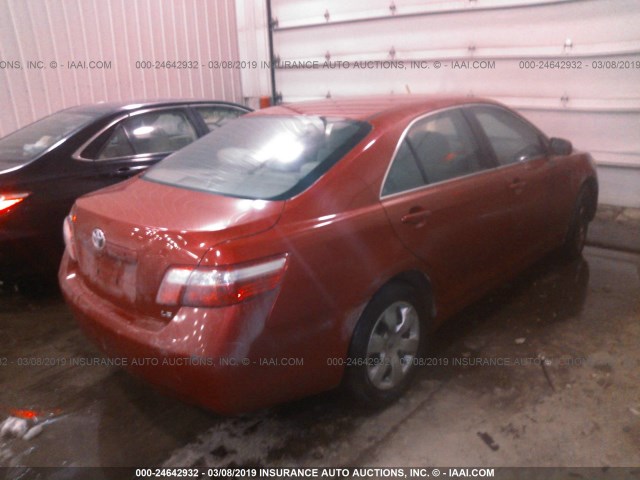 4T1BE46K17U008875 - 2007 TOYOTA CAMRY NEW GENERAT CE/LE/XLE/SE RED photo 4