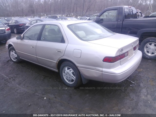 4T1BG22K8XU528236 - 1999 TOYOTA CAMRY CE/LE/XLE 金色 照片 3
