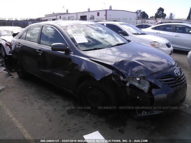 4T4BE46KX9R135584 - 2009 TOYOTA CAMRY SE/LE/XLE GRAY photo 1