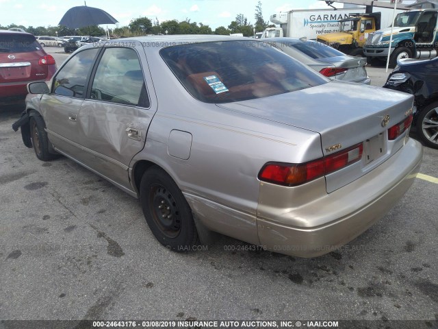 4T1BG22K6VU044434 - 1997 TOYOTA CAMRY CE/LE/XLE BEIGE photo 3