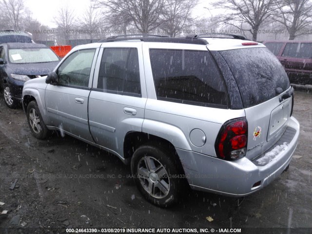 1GNDT13S972186218 - 2007 CHEVROLET TRAILBLAZER LS/LT SILVER photo 3