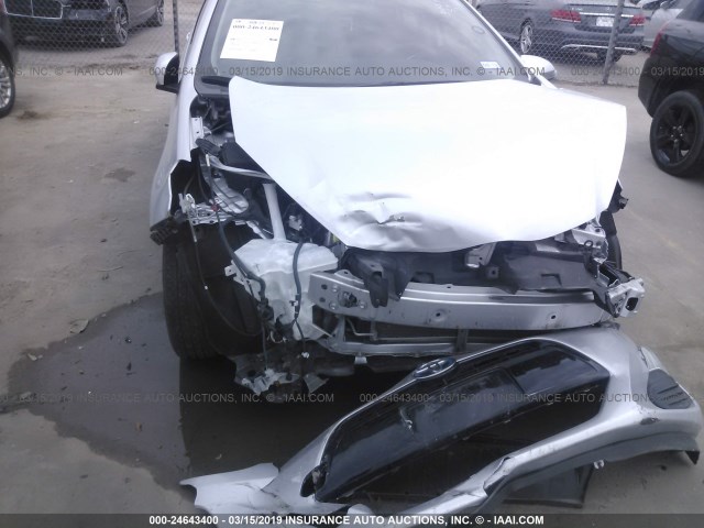 JTDKDTB38G1134801 - 2016 TOYOTA PRIUS C SILVER photo 6