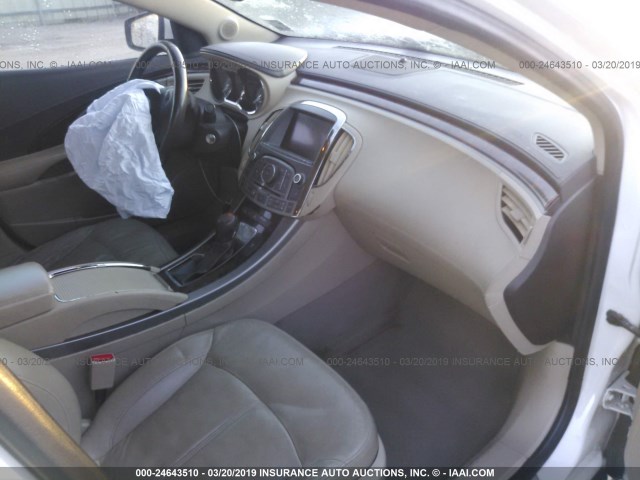 1G4GC5E30CF331650 - 2012 BUICK LACROSSE WHITE photo 5