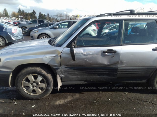 JF1SF63522H727264 - 2002 SUBARU FORESTER L SILVER photo 6