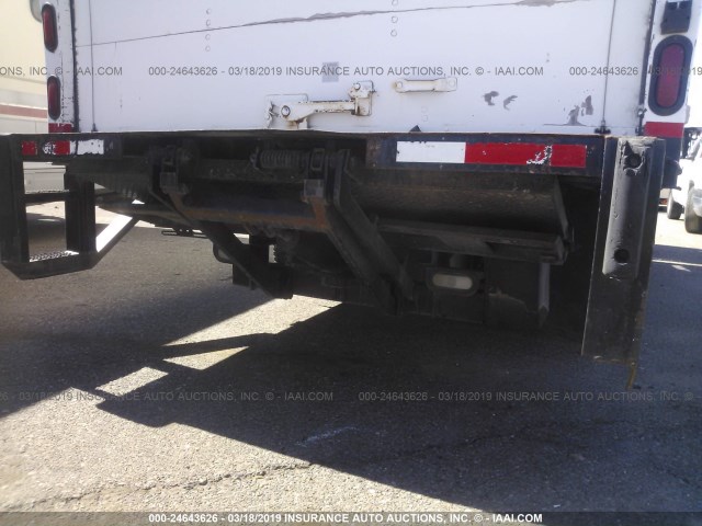 J8DC4B16767001998 - 2006 GMC W4500 W45042 WHITE photo 7