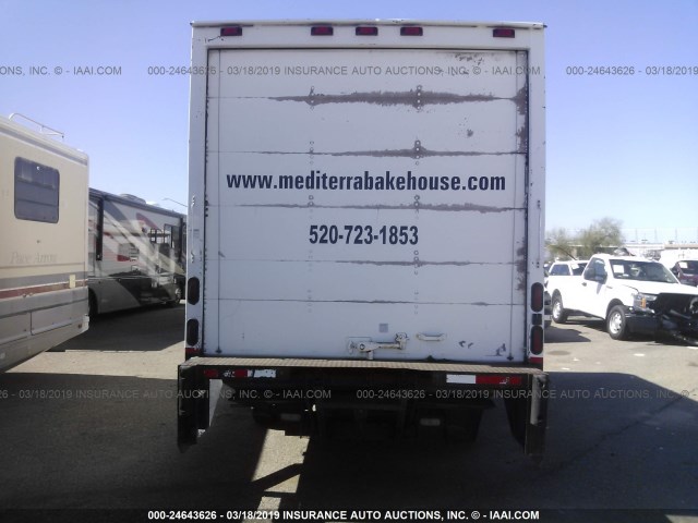 J8DC4B16767001998 - 2006 GMC W4500 W45042 WHITE photo 8