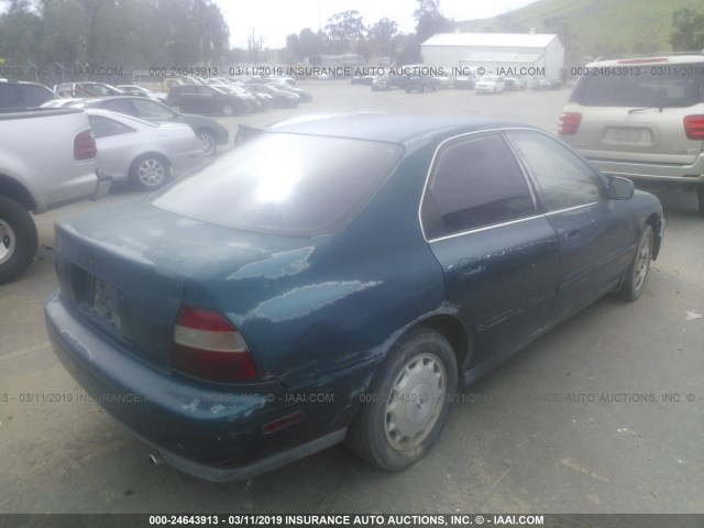 1HGCD5648RA021728 - 1994 HONDA ACCORD LX/EX GREEN photo 4