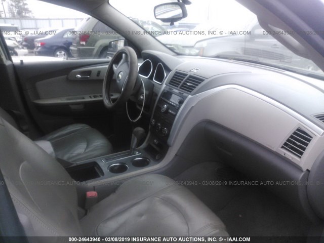 1GNER23D09S177968 - 2009 CHEVROLET TRAVERSE LT BLACK photo 5