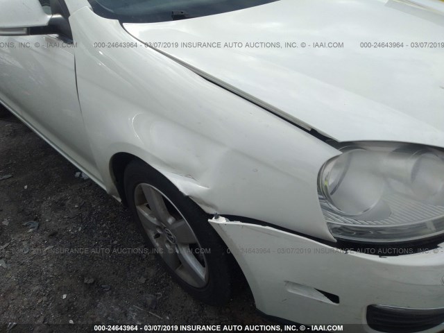 3VWRZ71K68M015484 - 2008 VOLKSWAGEN JETTA SE/SEL WHITE photo 6