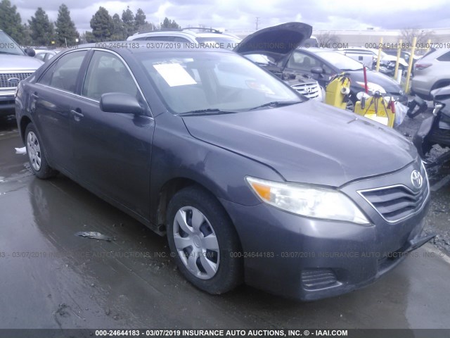 4T1BF3EK0BU159899 - 2011 TOYOTA CAMRY SE/LE/XLE 灰色 照片 1