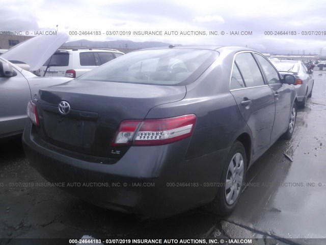 4T1BF3EK0BU159899 - 2011 TOYOTA CAMRY SE/LE/XLE 灰色 照片 4