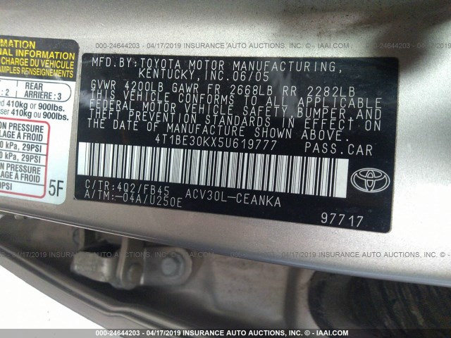 4T1BE30KX5U619777 - 2005 TOYOTA CAMRY LE/XLE/SE TAN photo 9