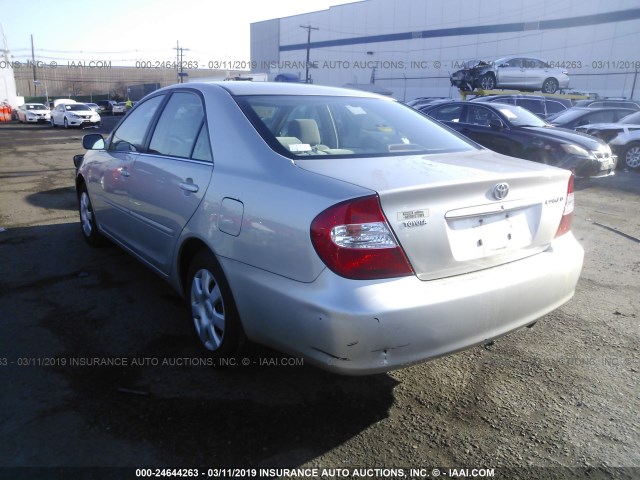 4T1BE32K74U832584 - 2004 TOYOTA CAMRY LE/XLE/SE SILVER photo 3