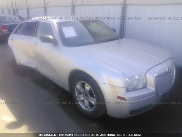 2C3KA43R57H862194 - 2007 CHRYSLER 300 SILVER photo 1