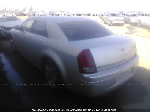 2C3KA43R57H862194 - 2007 CHRYSLER 300 SILVER photo 3