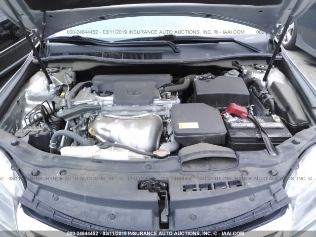 4T1BF1FK8GU261252 - 2016 TOYOTA CAMRY LE/XLE/SE/XSE 银色 照片 10