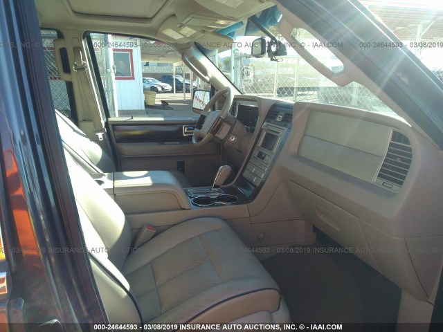 5LMFU28587LJ10337 - 2007 LINCOLN NAVIGATOR GRAY photo 5
