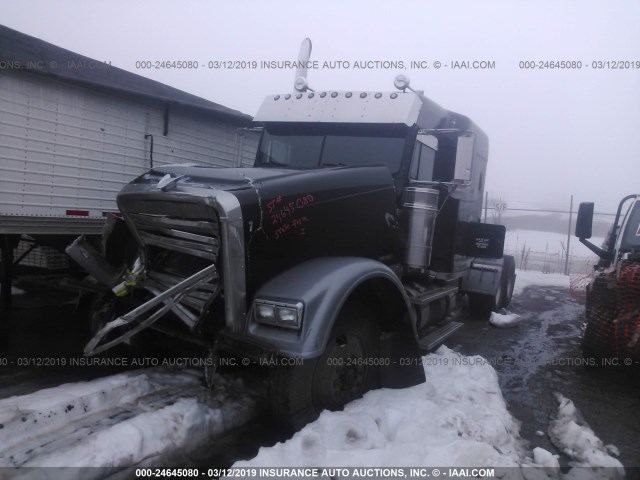 1FUJAPCK77DW85231 - 2007 FREIGHTLINER CONVENTIONAL FLD132 XL CLASSIC BLACK photo 2