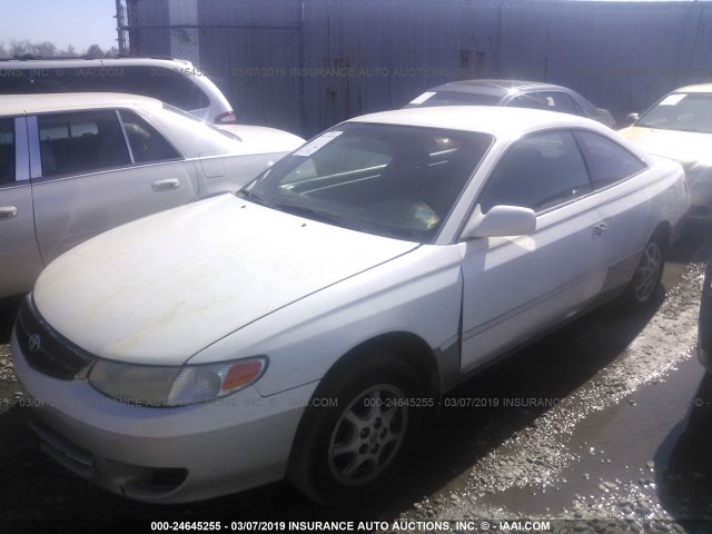 2T1CG22PX1C475645 - 2001 TOYOTA CAMRY SOLARA SE WHITE photo 2