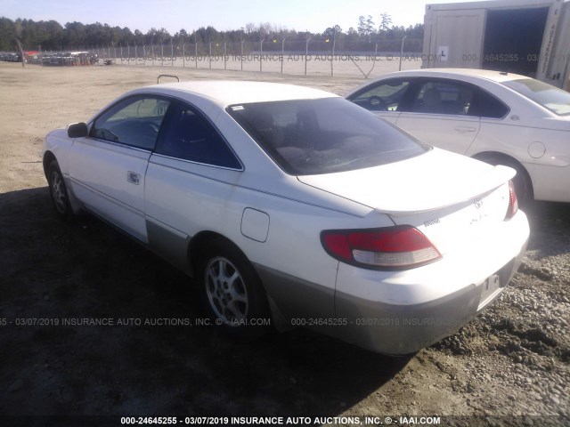 2T1CG22PX1C475645 - 2001 TOYOTA CAMRY SOLARA SE WHITE photo 3