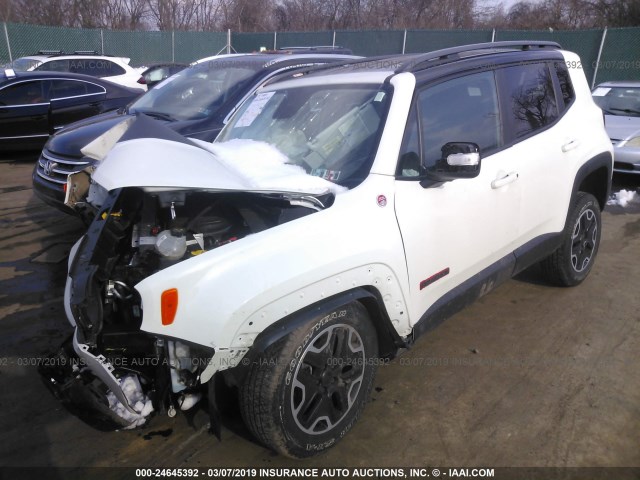 ZACCJBCT0FPB90039 - 2015 JEEP RENEGADE TRAILHAWK WHITE photo 2