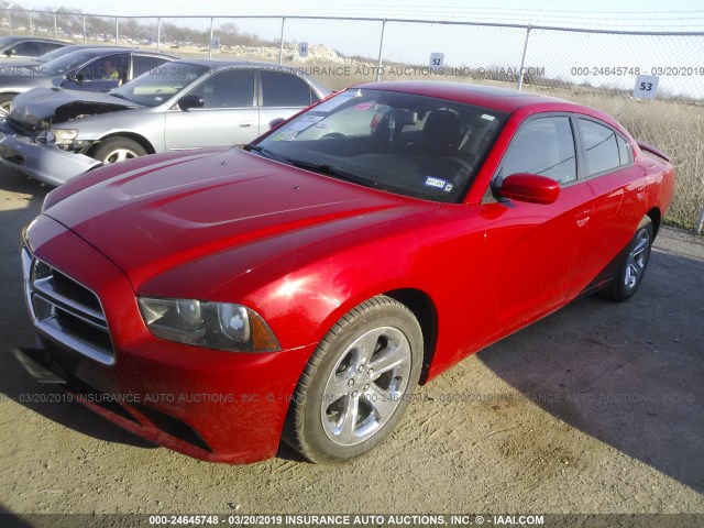 2C3CDXHG7DH574337 - 2013 DODGE CHARGER SXT RED photo 2