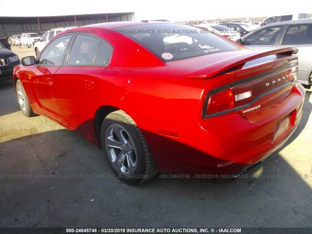 2C3CDXHG7DH574337 - 2013 DODGE CHARGER SXT RED photo 3
