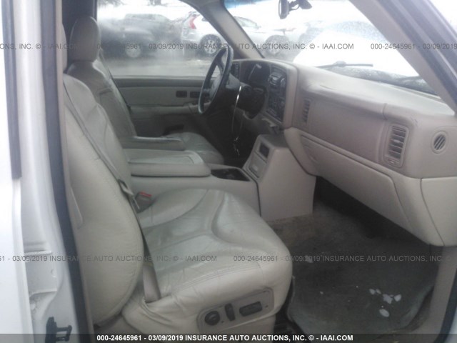 1GKEK13T91J210818 - 2001 GMC YUKON WHITE photo 5