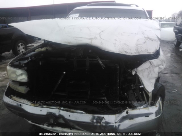 1GKEK13T91J210818 - 2001 GMC YUKON WHITE photo 6