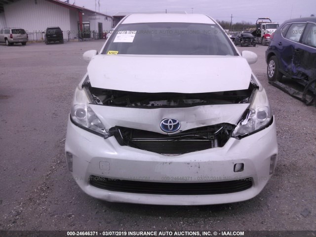 JTDZN3EU5C3021824 - 2012 TOYOTA PRIUS V WHITE photo 6