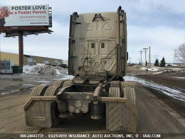 1FUJGLDR6BLAY2212 - 2011 FREIGHTLINER CASCADIA 125  Unknown photo 7