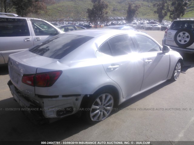 JTHBK262965009863 - 2006 LEXUS IS 250 SILVER photo 4