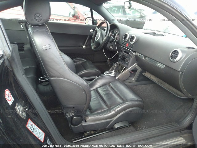 TRUWF28N341029129 - 2004 AUDI TT 3.2 QUATTRO BLACK photo 5