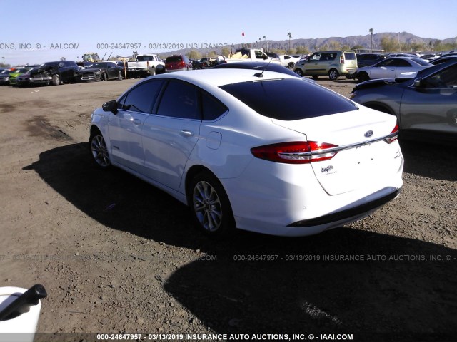 3FA6P0LU2HR312357 - 2017 FORD FUSION SE HYBRID WHITE photo 3