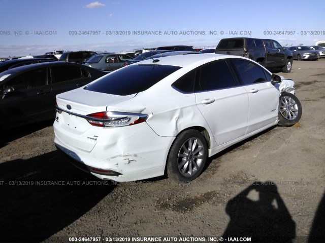 3FA6P0LU2HR312357 - 2017 FORD FUSION SE HYBRID WHITE photo 4