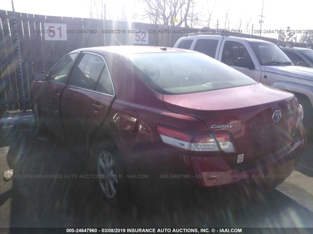 4T1BF3EKXBU168450 - 2011 TOYOTA CAMRY SE/LE/XLE RED photo 3