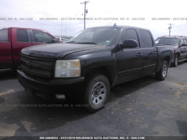 2GCEK13M571541354 - 2007 CHEVROLET SILVERADO K1500 CREW CAB BLACK photo 2