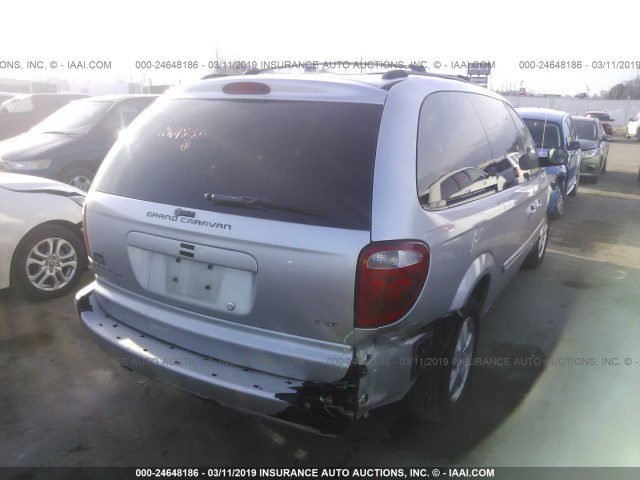 2D4GP44L17R292928 - 2007 DODGE GRAND CARAVAN SXT SILVER photo 4