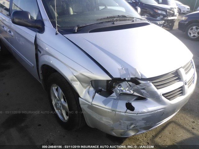 2D4GP44L17R292928 - 2007 DODGE GRAND CARAVAN SXT SILVER photo 6