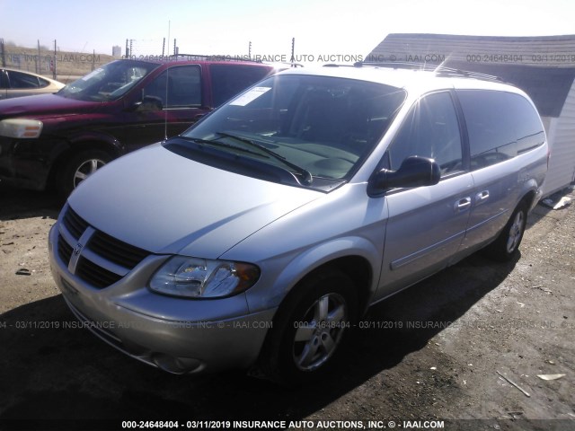 2D4GP44LX7R221906 - 2007 DODGE GRAND CARAVAN SXT SILVER photo 2