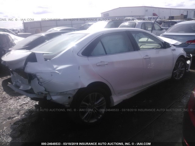 4T1BF1FK8FU107378 - 2015 TOYOTA CAMRY LE/XLE/SE/XSE WHITE photo 4