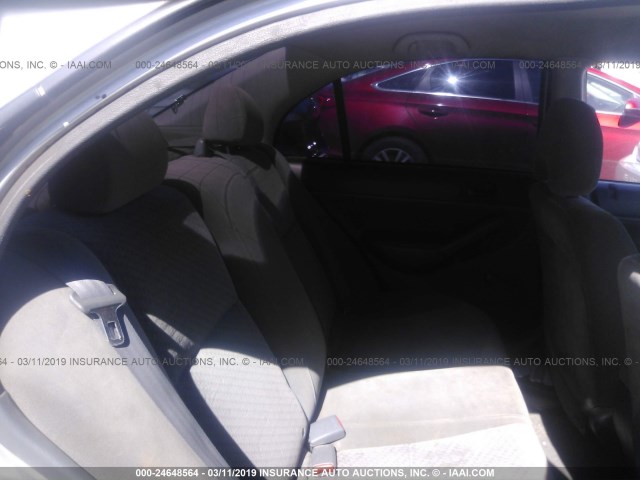 2HGES163X4H589407 - 2004 HONDA CIVIC DX VP SILVER photo 8