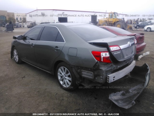 4T4BF1FK7CR188150 - 2012 TOYOTA CAMRY SE/LE/XLE GRAY photo 3