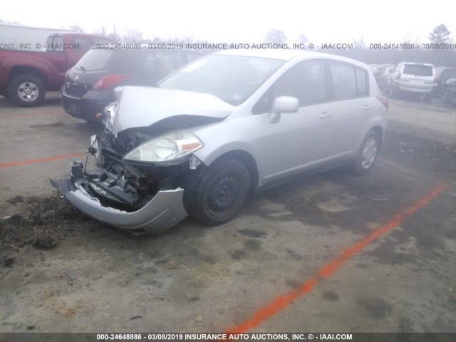 3N1BC13E19L369949 - 2009 NISSAN VERSA S/SL SILVER photo 2