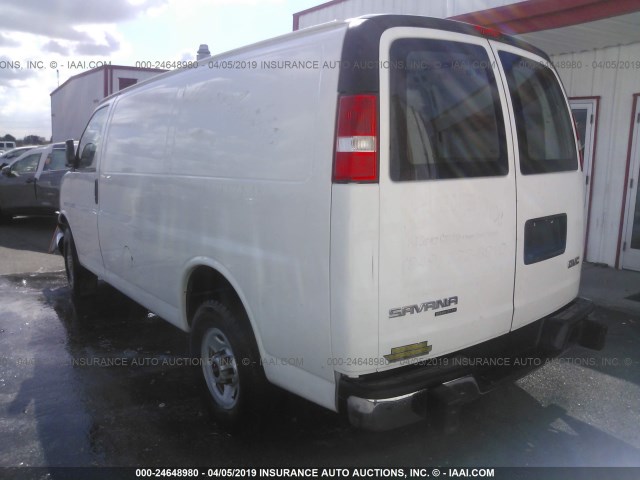 1GTW7AFF1G1904273 - 2016 GMC SAVANA G2500 WHITE photo 3