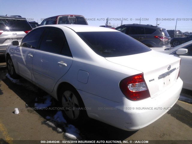 4T1BE32K83U191640 - 2003 TOYOTA CAMRY LE/XLE/SE WHITE photo 3