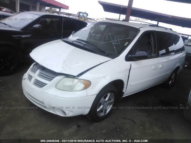 2D4GP44L75R503370 - 2005 DODGE GRAND CARAVAN SXT WHITE photo 2