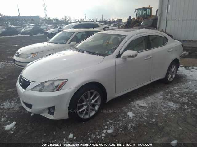 JTHCF5C24C5054316 - 2012 LEXUS IS WHITE photo 2