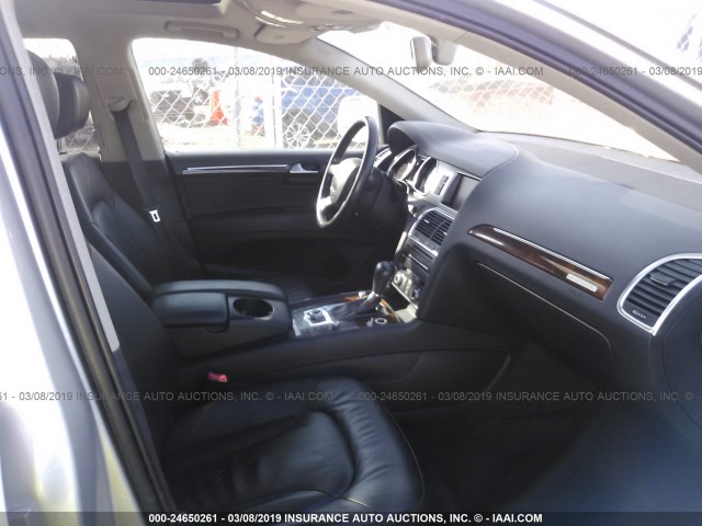 WA1LMAFE3BD001188 - 2011 AUDI Q7 PREMIUM PLUS SILVER photo 5