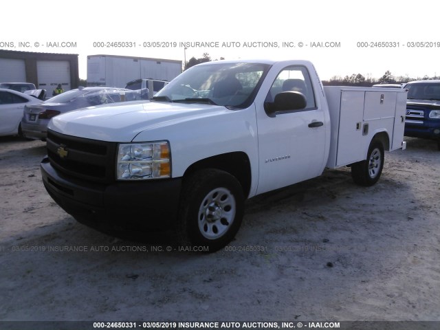 1GCNCPEX5CZ216311 - 2012 CHEVROLET SILVERADO C1500 WHITE photo 2